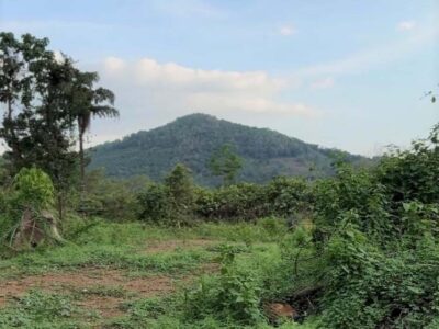 06 Acres of Land for Sale at Avissawella, Near the Kumari ella.