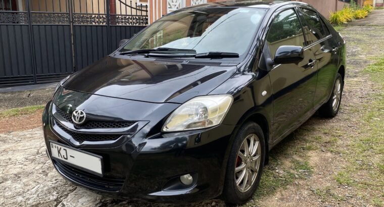 Toyota Yaris 2008 car for sale in Panadura