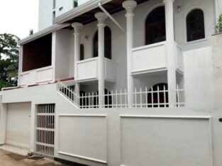 Two Storied House for Sale in Wellawatte.