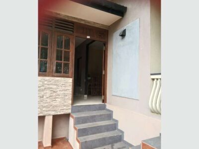 Kiribathgoda Two Story House With Attached Annex For Sale