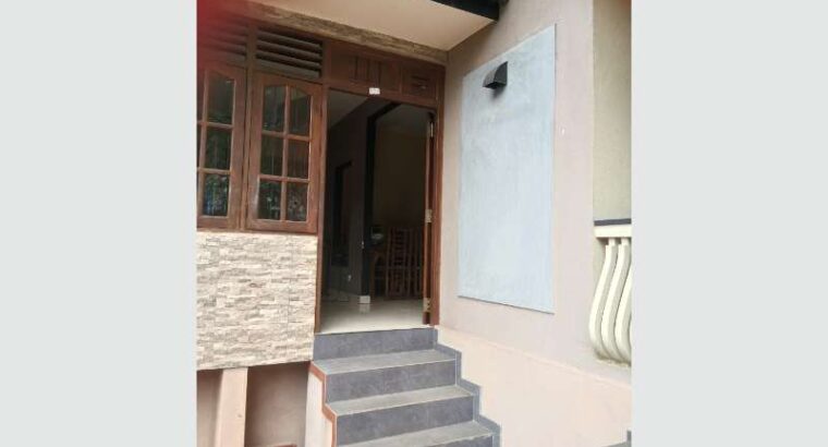 Kiribathgoda Two Story House With Attached Annex For Sale