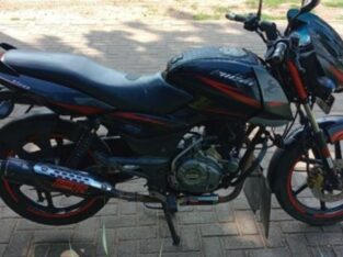 PULSAR 150