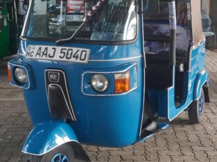 Bajaj 4 Stroke Three-wheeler