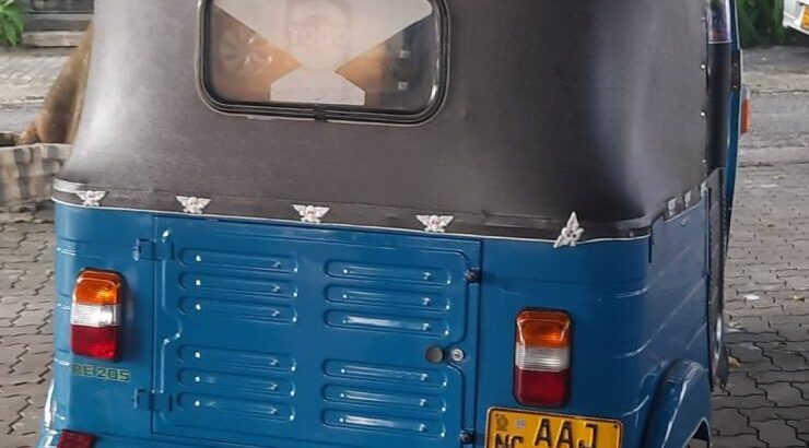 Bajaj 4 Stroke Three-wheeler