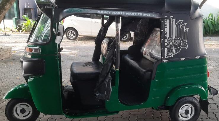 Bajaj 4 Stroke Three-wheeler for sale