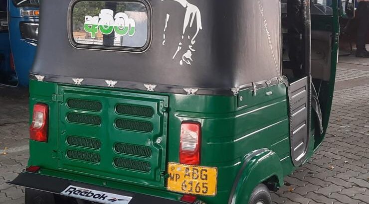 Bajaj 4 Stroke Three-wheeler for sale