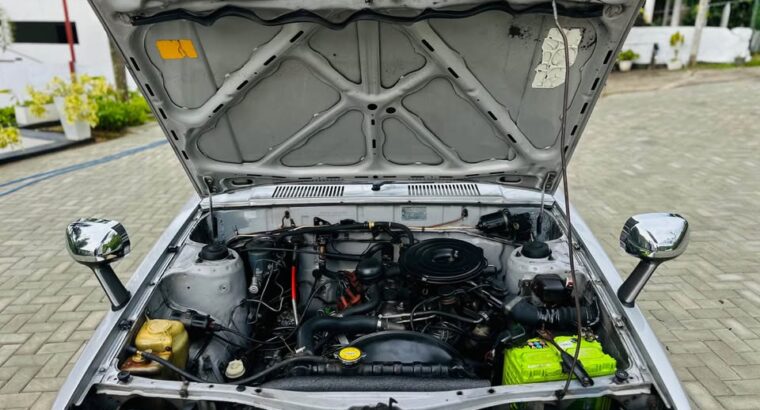 Toyota Corolla DX Wagon KE72