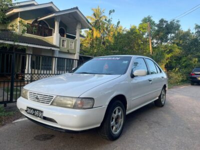 Nissan Sunny FB14