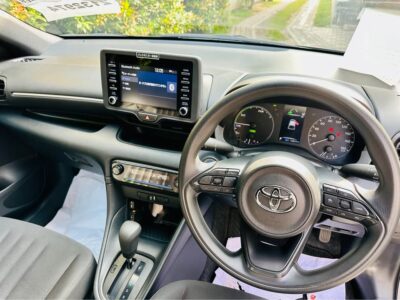 TOYOTA YARIS 1500CC HYBRID 2023