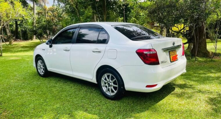 Toyota Axio 2015