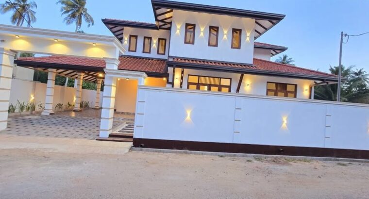Brand New Complete House For Sale Daluwakotuwa, Negambo