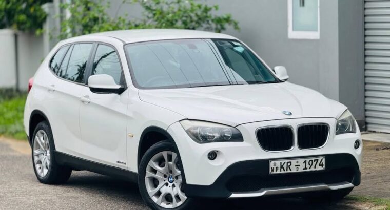 BMW X1 2011