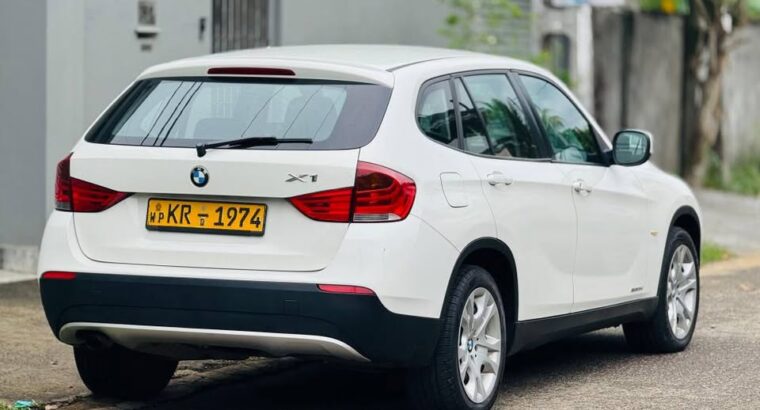 BMW X1 2011