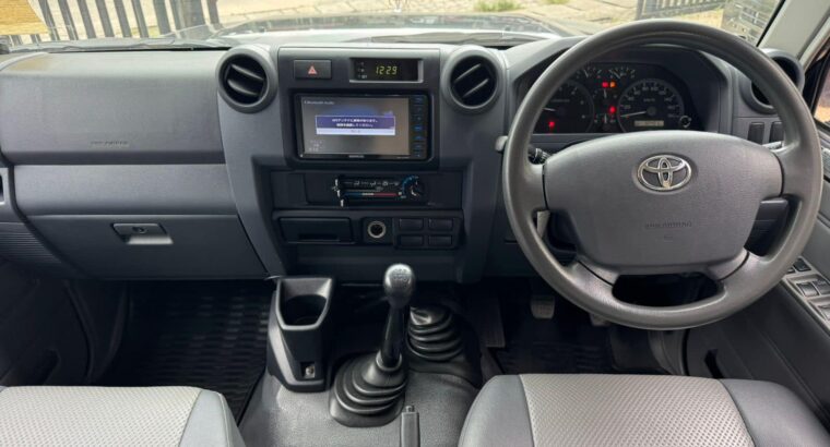 TOYOTA LAND CRUISER SAHARA 79 SERIES 4X4 DOUBLE CAB FOR SALE