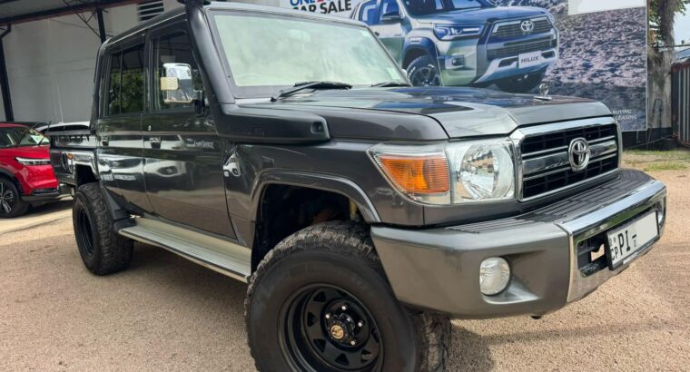 TOYOTA LAND CRUISER SAHARA 79 SERIES 4X4 DOUBLE CAB FOR SALE