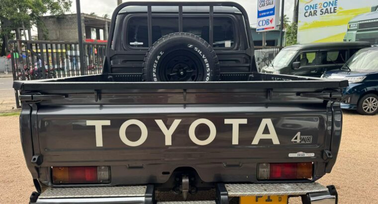 TOYOTA LAND CRUISER SAHARA 79 SERIES 4X4 DOUBLE CAB FOR SALE