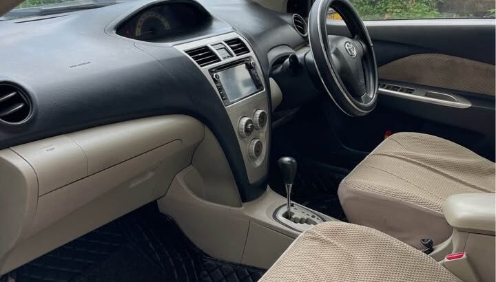 Toyota Belta 2011