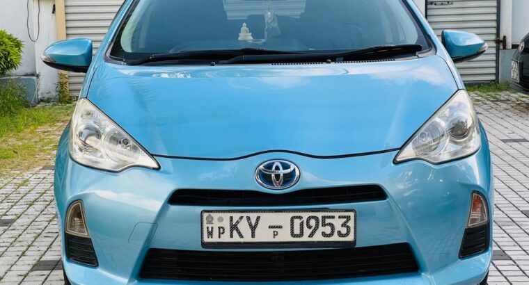 Toyota Aqua 2012