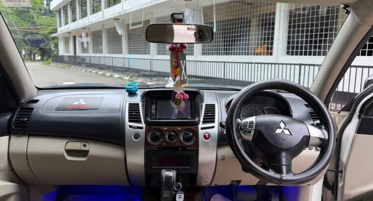 Mitsubishi Montero Sport 2012