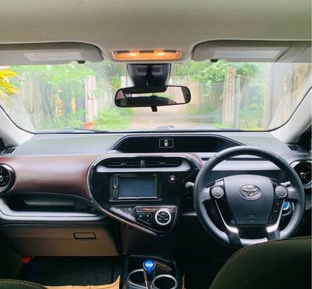 Toyota Aqua Eagle Eye G Grade Limited Edition(Original car)