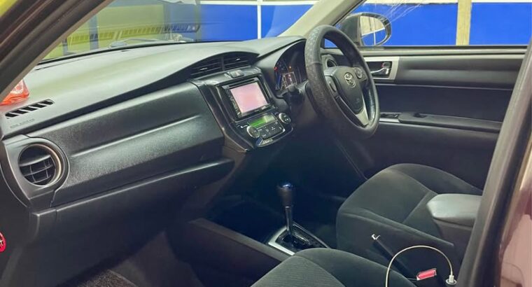 Toyota Corolla Axio 2015