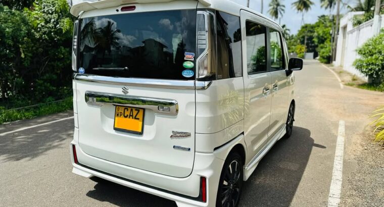 Suzuki Spacia Custom Z