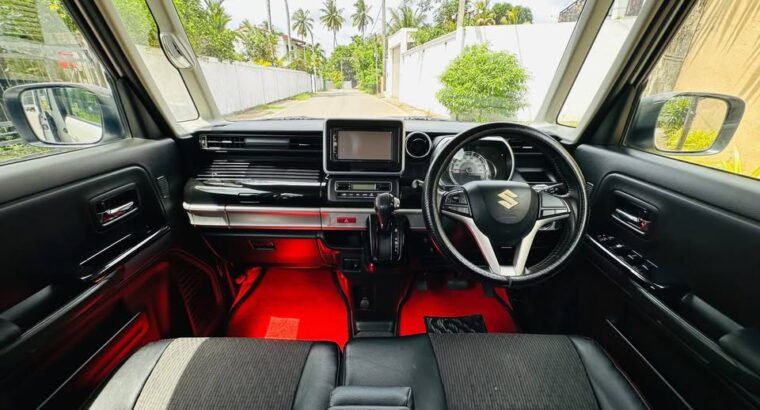 Suzuki Spacia Custom Z