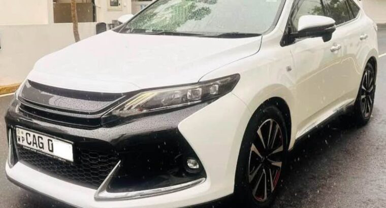 Toyota Harrier GS 2015