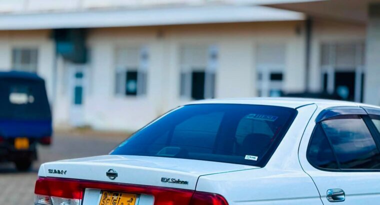 Nissan Sunny FB15