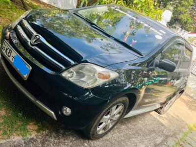 Toyota IST 2006