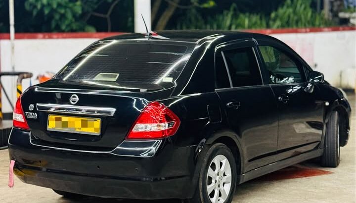 Nissan tiida Latio
