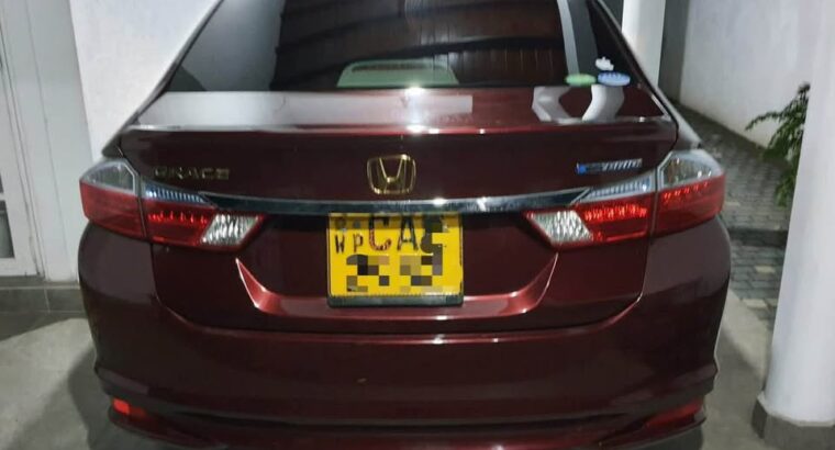 Honda Grace (Ex package)