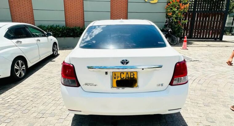 Toyota Axio Hybrid 2014