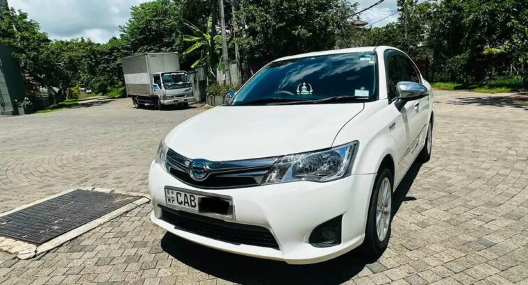 Toyota Axio Hybrid 2014