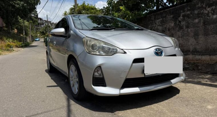 Toyota Aqua S Grade 2012 for Sale