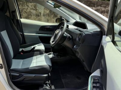 Toyota Aqua S Grade 2012 for Sale