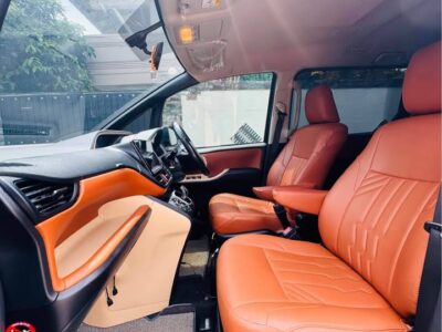 Toyota Voxy V Grade2014/2015