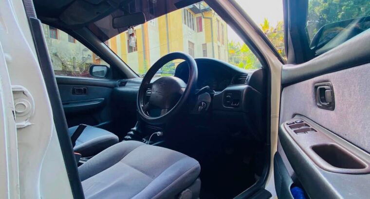 Nissan Sunny FB14