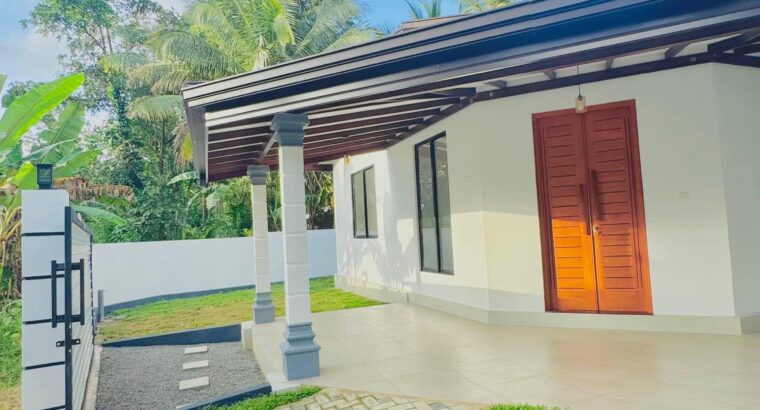 Modern House for Sale – Gampaha , Asgiriwalpola