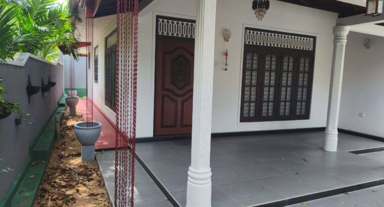 House for Sale on Kadawatha-Ganemulla Road