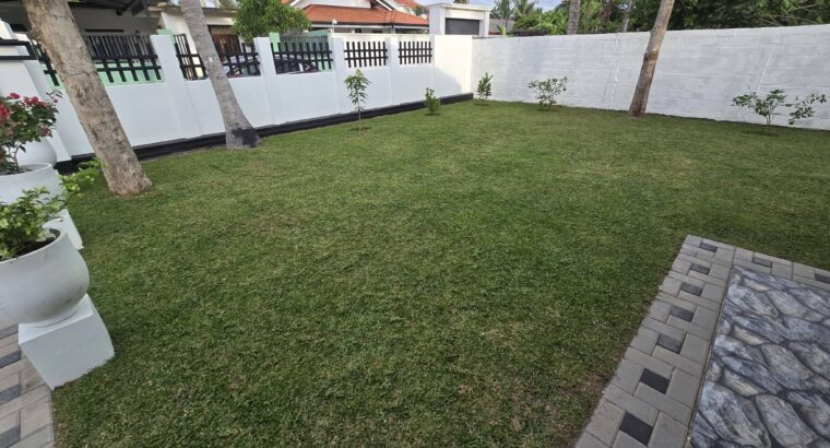 A fully equipped house is for sale in the Kadirana area of Negombo.