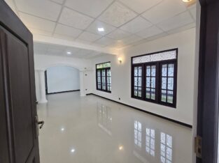 A fully equipped house is for sale in the Kadirana area of ​​Negombo.