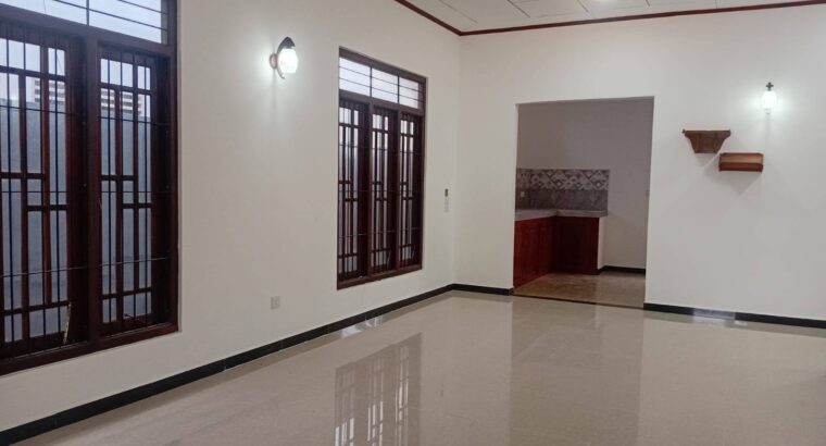 HOUSE FOR SALE – DALUWAKOTUWA, NEGOMBO