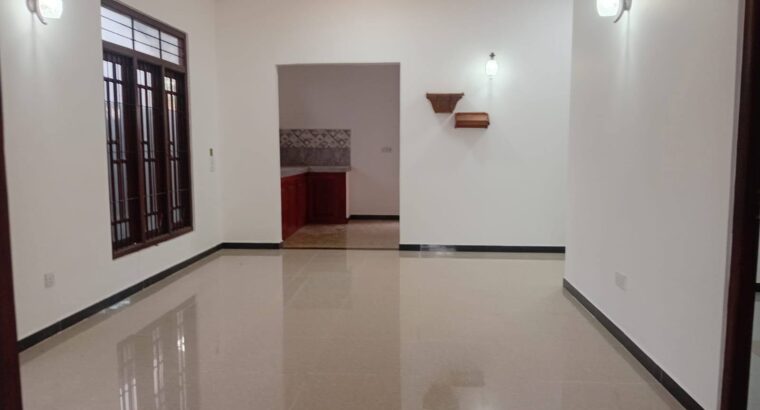 HOUSE FOR SALE – DALUWAKOTUWA, NEGOMBO