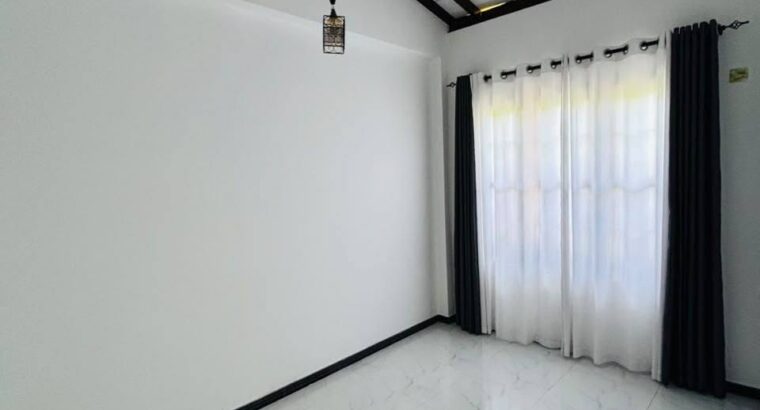 Brand New Single Storey House For Sale In Athurugiriya.