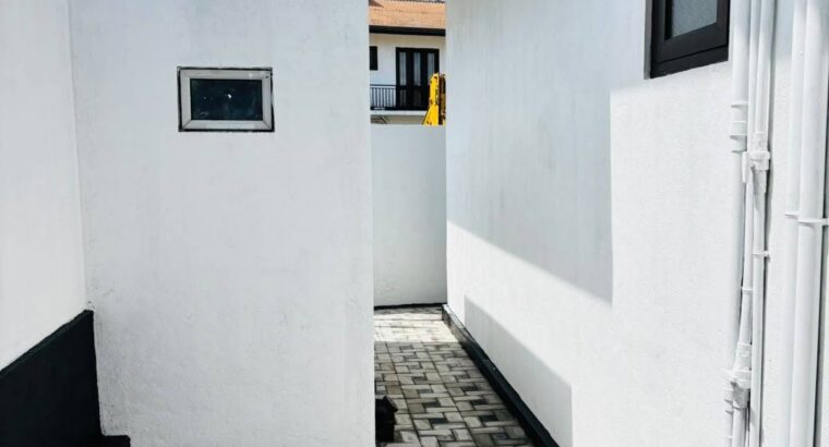 Brand New Single Storey House For Sale In Athurugiriya.