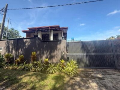 Luxury House for Sale in Yakkala Town