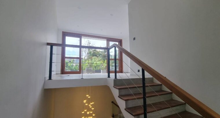 Newly Build Luxury 3 Storyed House For Sale In Thalawathugoda