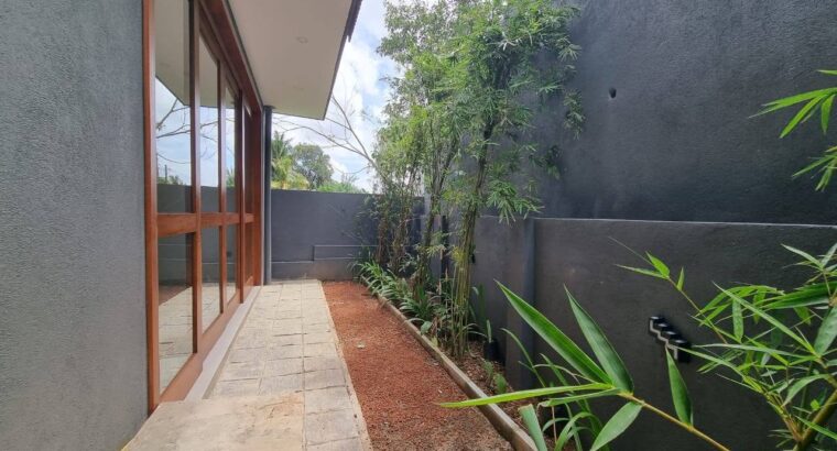 Newly Build Luxury 3 Storyed House For Sale In Thalawathugoda