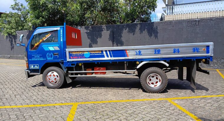 MITSUBISHI CANTER
